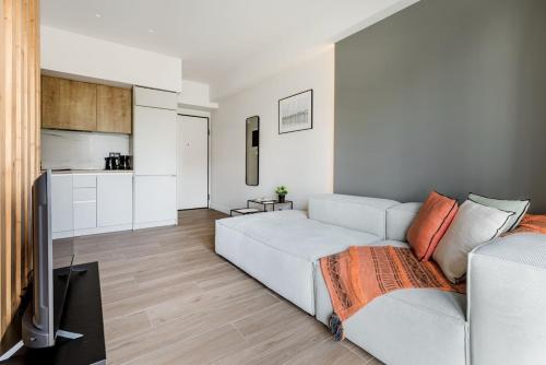 Brisk - Chic 1 Bedroom Apartment in Athens