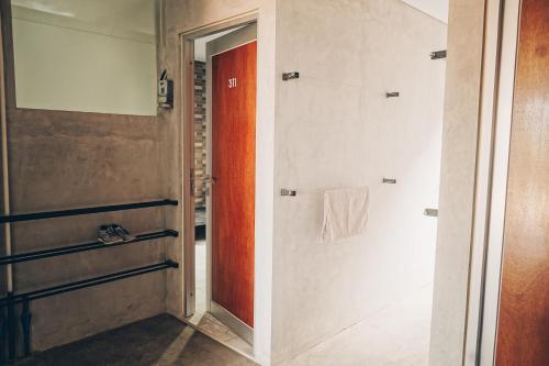 Ένα μπάνιο στο Koja CoLiving