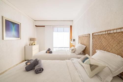 PALM BEACH, sea view apartment, 100m from beaches
