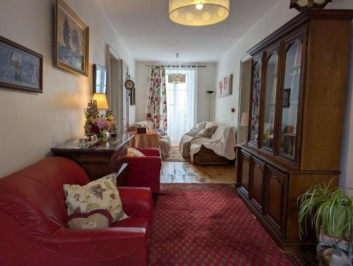 Gallery image of Domaine du Coq in Montignac-le-Coq