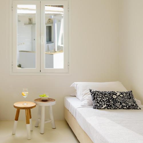 Gallery image of ALASI Tinos Jacuzzi Hotel in Agios Ioannis Tinos