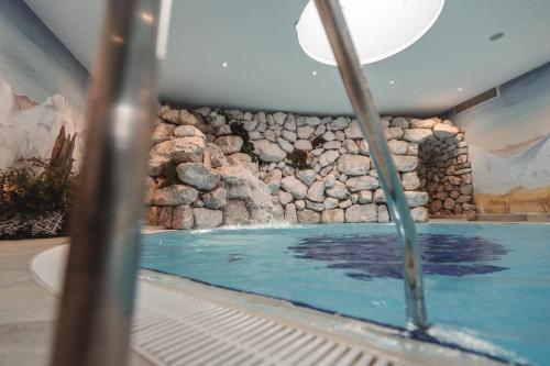 Πισίνα στο ή κοντά στο Hotel Kreuzberg Monte Croce