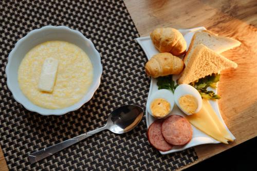 Đồ ăn tại/gần khách sạn