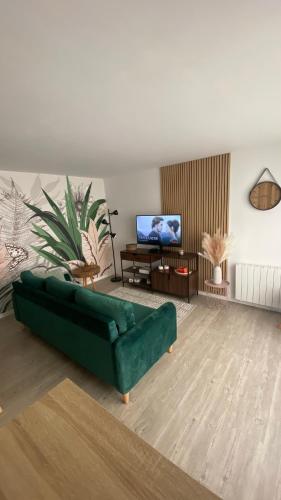 La Léonard île au coeur de l île d or logement avec chambre climatisée