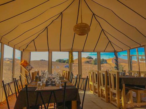 Paisaje cerca de este tented camp