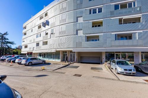 Dominik apartment with garage parking close to the center