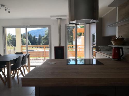 Très bel appartement 3 pièces 65m2 Villard de Lans avec balcon et jardin