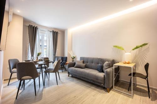 Elegant Aphrodite, 2 Bedroom Apartment, by Acropolin
