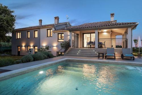 Villa Monte Uliveto by Istrialux