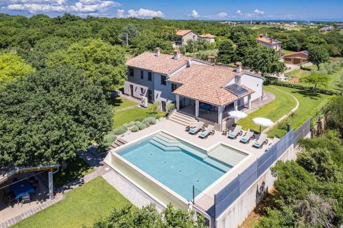 Villa Monte Uliveto by Istrialux