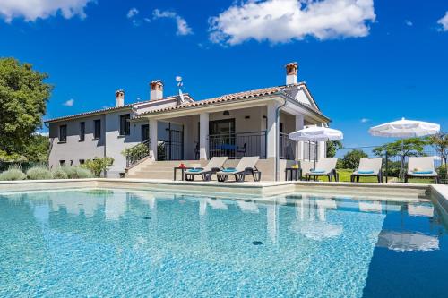 Villa Monte Uliveto by Istrialux