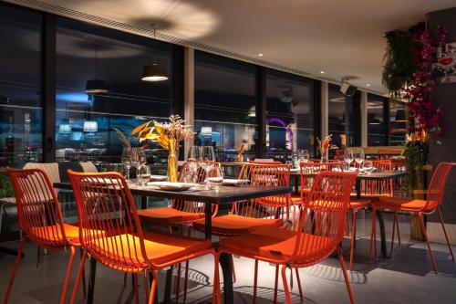 Um restaurante ou outro lugar para comer em Assembly Leicester Square