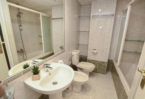 Koupelna v ubytování Edificio Zafiro
