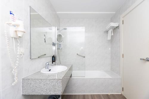 Koupelna v ubytování Hotel Brisa Marina