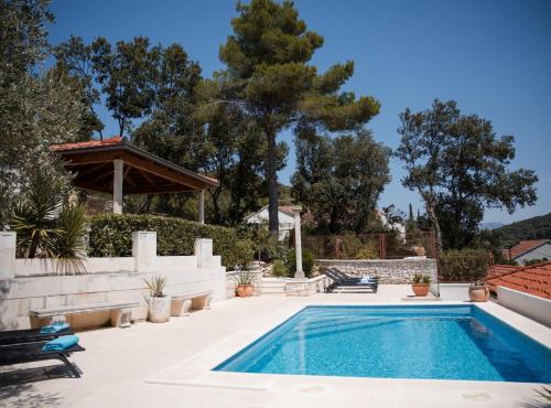 Villa Nada - Unique and Artistic