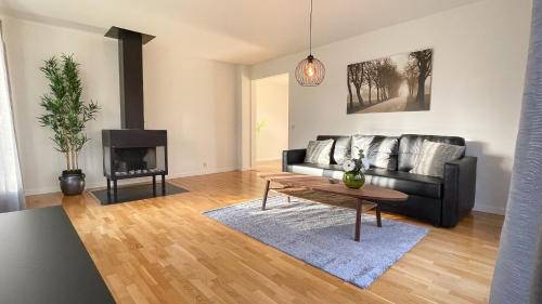 Ruang duduk di Karlskoga Folkhögskola, lägenhet, 101m2