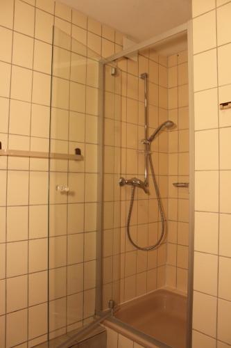 Ένα μπάνιο στο Langohr Apartment Lingen