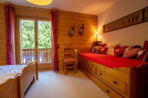 Postel nebo postele na pokoji v ubytování Salomon 02 in Gryon - bright, spacious and superb 4-room