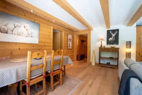 Posezení v ubytování Salomon 02 in Gryon - bright, spacious and superb 4-room