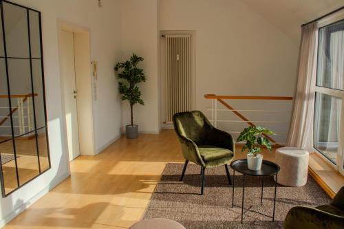 Penthouse-Maisonette - City Center, Highspeed Internet, Garage, Worms ...