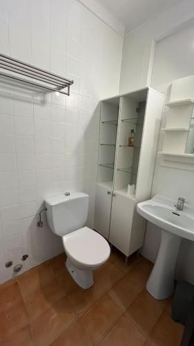 Casita con jardín cerca playa AV-60