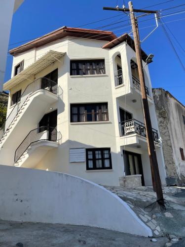 Φωτογραφία από το άλμπουμ του Sea View Apartments στο Πισσούρι