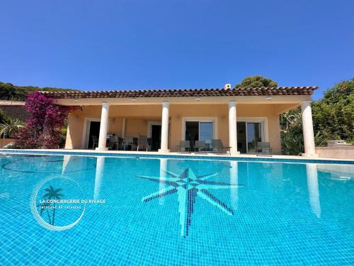 Villa Les Freesias - Grande Piscine - Vue sur Mer