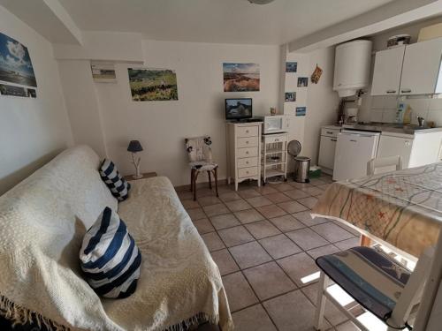 Studio au RDC d'une maison