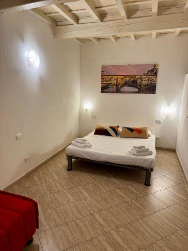 Lovely portion of property few steps from Basilica Santa Croce