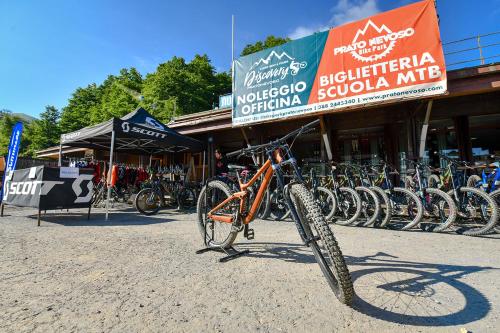 Montar en bicicleta en Chalet K2 o alrededores