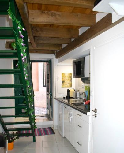 Alfama 51 duplex apartment in the heart of Alfama