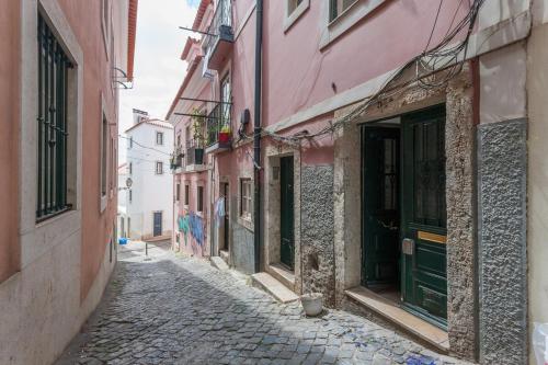 Alfama 51 duplex apartment in the heart of Alfama