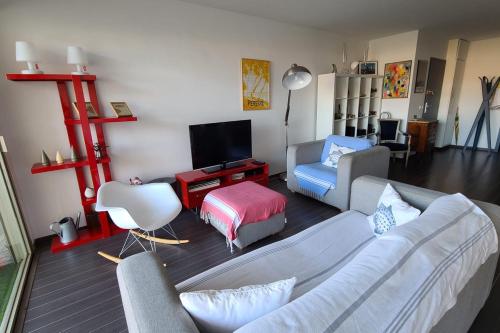 Beautiful T3 with balcony near the beach