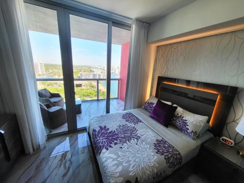 Ένα ή περισσότερα κρεβάτια σε δωμάτιο στο 2b 2b Apmt Hallandale Beach 2805