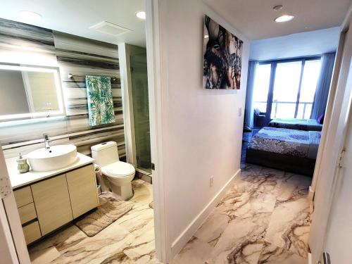 Ένα μπάνιο στο 2b 2b Apmt Hallandale Beach 2805