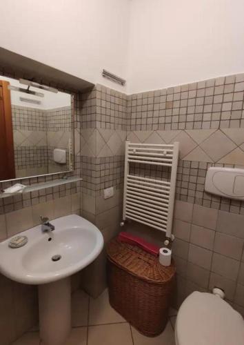 Parrot Room - Camera a Roma con bagno privato