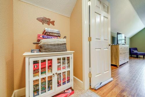Imagen de la galería de Hike and Explore Graeagle Getaway with Furnished Deck, en Graeagle