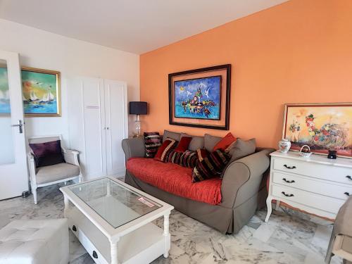 A 2 pas des plages du Midi, terrasse, 252L-BOU