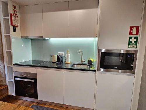 Foz Modern Prime Beach Apartments by LuxiStay