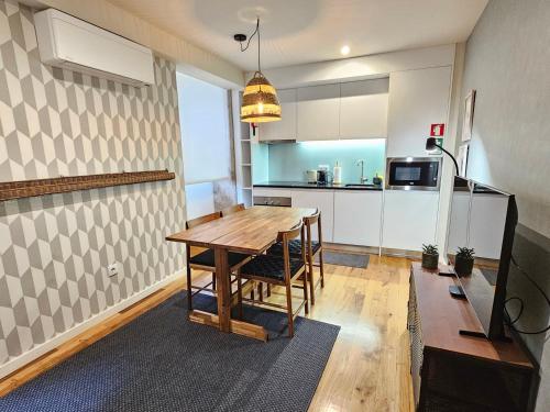 Foz Modern Prime Beach Apartments by LuxiStay