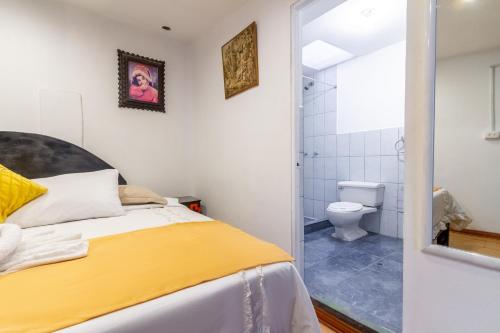 Phòng tắm tại Hotel Campanario