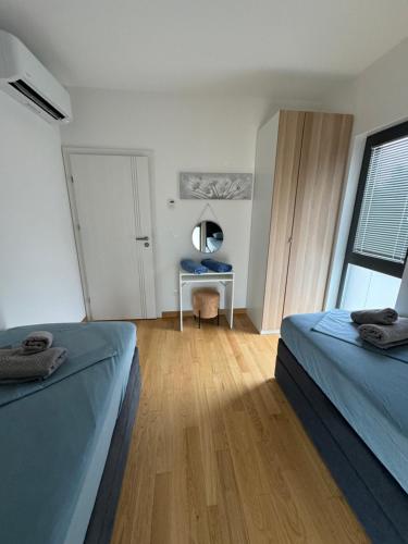 DVJ Apartments