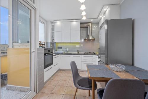 Apartman i sobe Sofi with common kitchen bathroom and toilet