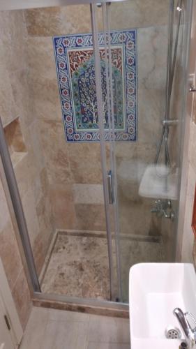Bilik mandi di Ephesus Selcuk Castle View Suites