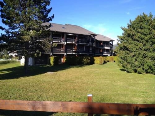 Charmant studio à Autrans, proche pistes et village, balcon sud, parking privé, accepte animaux - FR-1-737-33