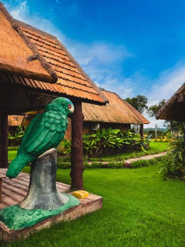Taman di luar Hotel Chalés do Santuário