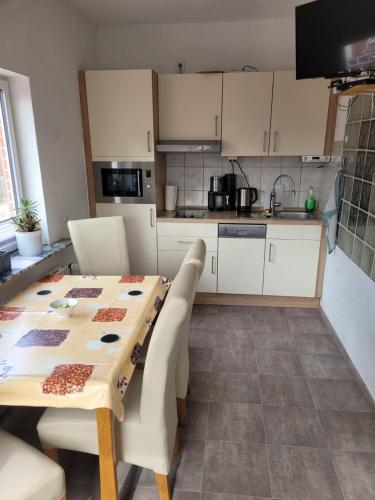 Dapur atau dapur kecil di Ferienwohnung Max 1