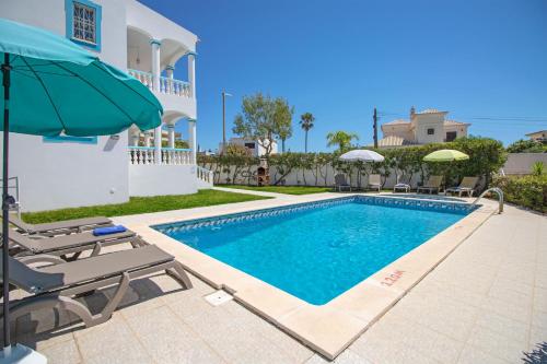 Villa Azul by Algarve Holidays