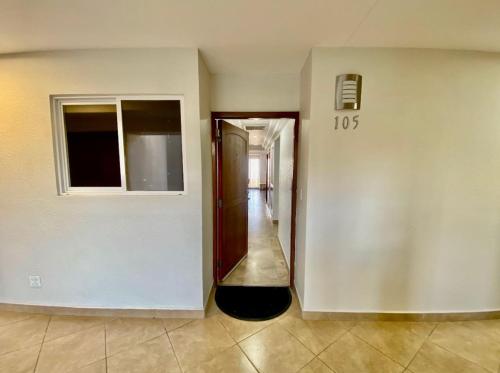 Fotografie z fotogalerie ubytování Rosarito Beach and pool access apartment 2bd 2b v destinaci Popotla