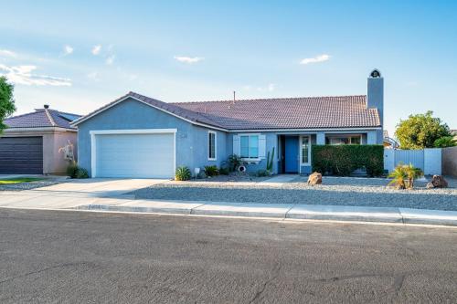 Fotografie z fotogalerie ubytování Indio Zen Retreat Pool Spa Home Sleeps v destinaci Indio